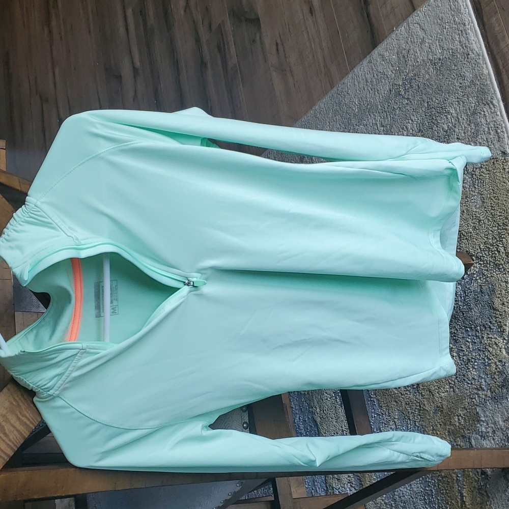 Layer 8 Size Medium quarter zip up